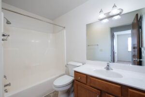 360 #6 manor 2 bed up