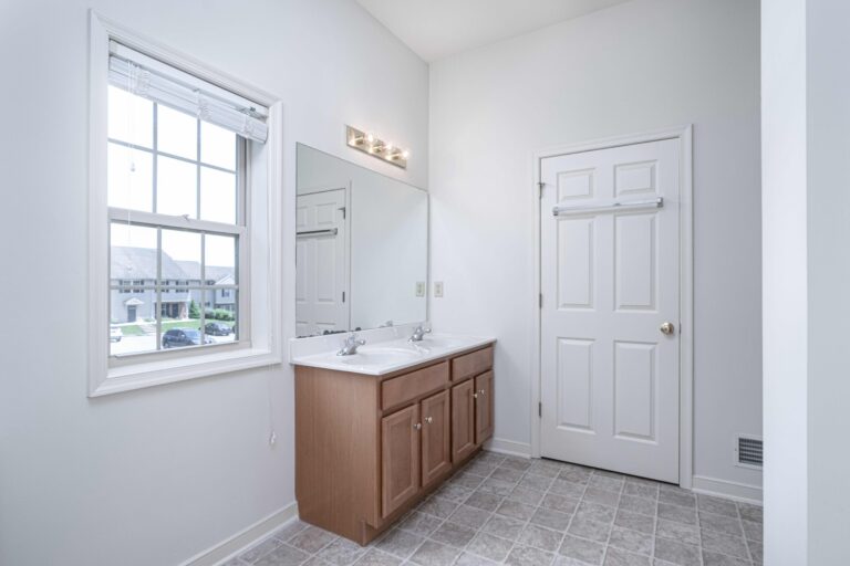 7 Bathroom sm